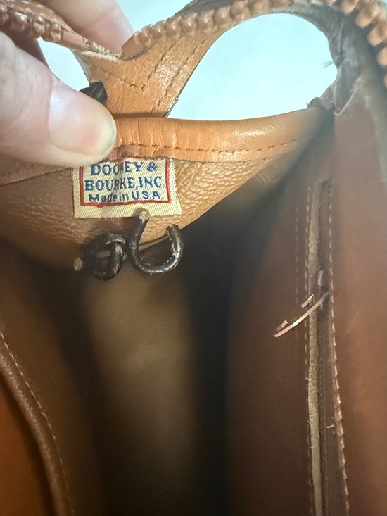 Dooney & Bourke Tan and Brown Pebbled Leather Tote VINTAGE ☦️👸🏼 - Picture 9 of 10